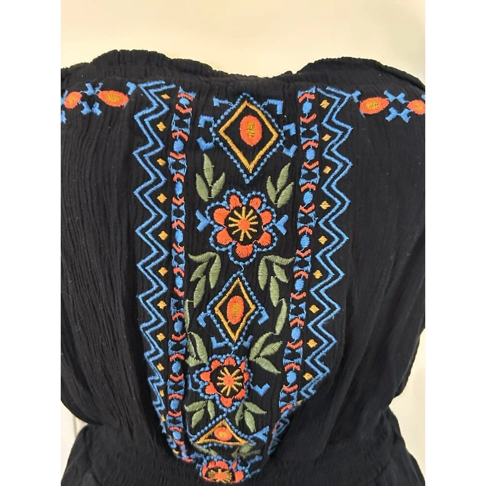 Black Strapless Embroidered Romper - S - Picture 2 of 4